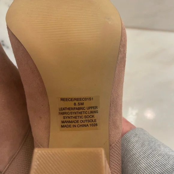 Steve Madden Nude Suede Ankle Boots, Pull on Sock Style. Size 8.5. Brand new. - Picture 6 of 7